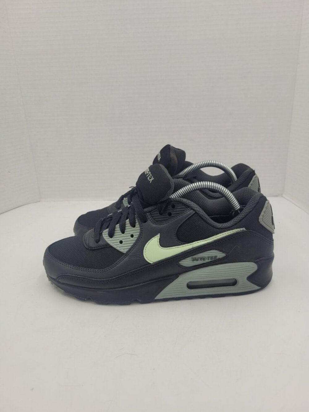 Nike Air Max 90 Black Gray Green Sneaker Unisex Kids 5Y EU 37.5 Flat Athletic - Picture 6 of 13